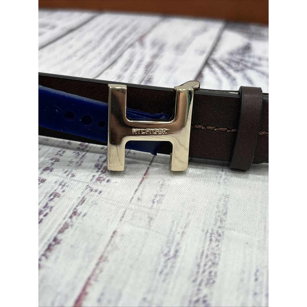 NWT Tommy Hilfiger Women's Brown Monogram H Buckle Fashion Belt Size Medium